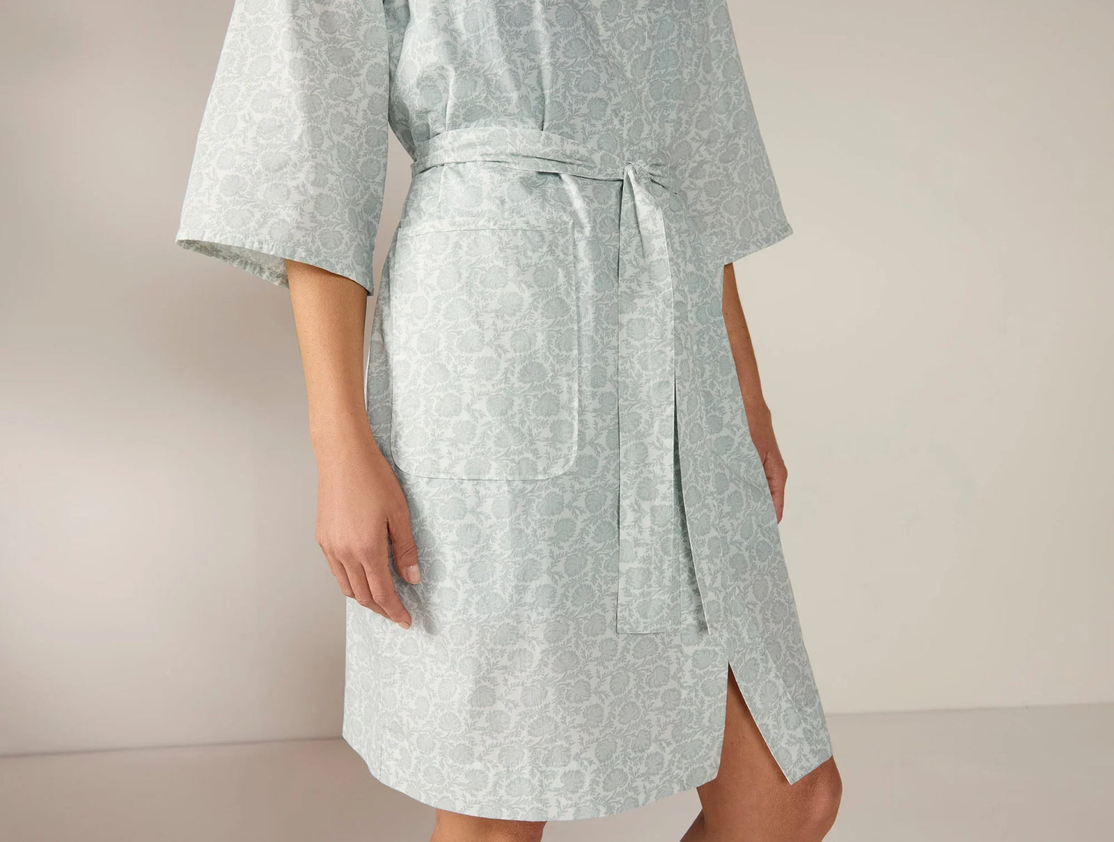 Coyuchi Dew Robles Women's Isla Organic Cotton Robe