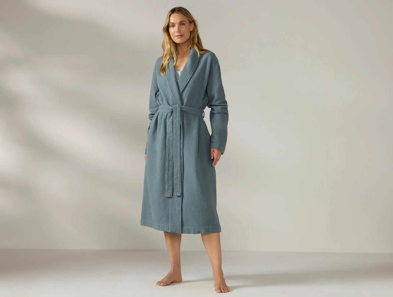 Coyuchi Medium River Women's Adriatic Organic Robe