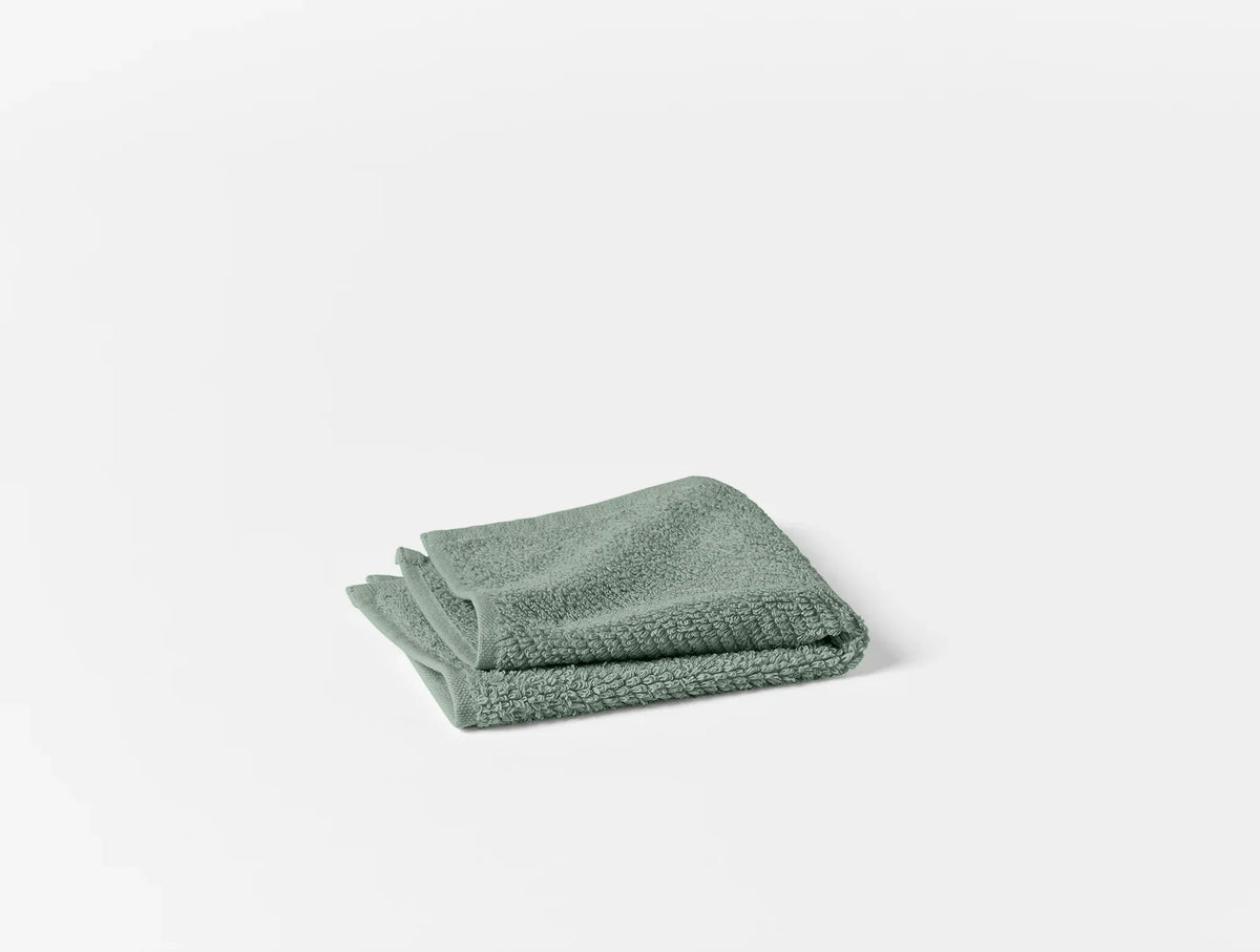 Coyuchi Wash Cloth Sage Air Weight Organic Towels &amp; Bath Mats