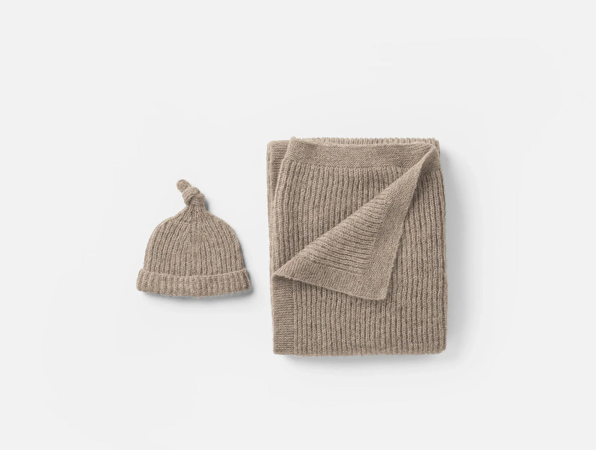 Coyuchi Taupe Heather Andes Suri Alpaca Knit Baby Gift Set