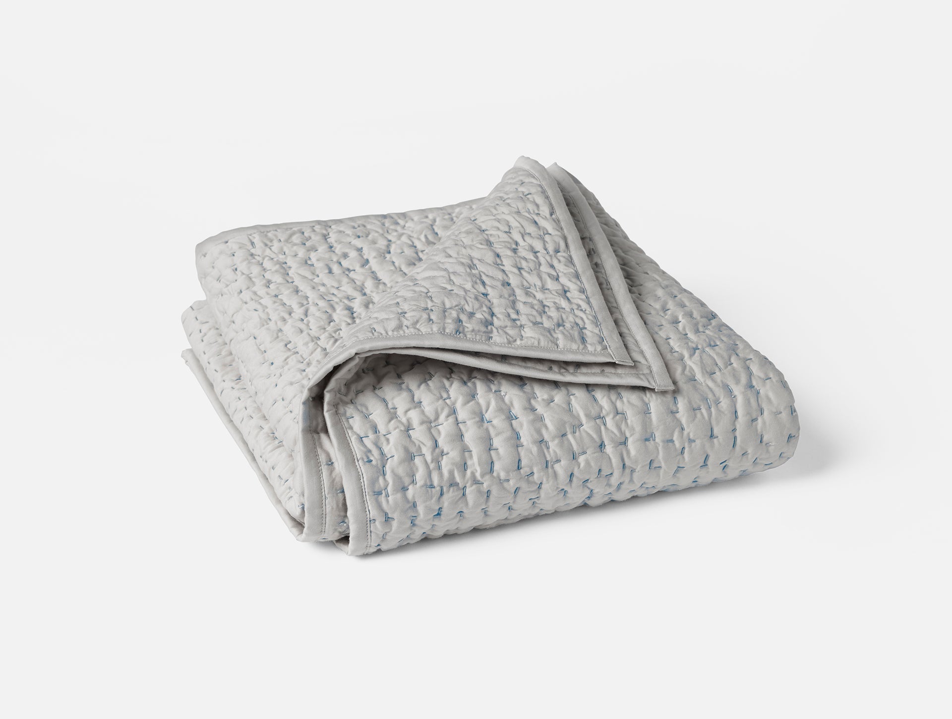 Coyuchi Pale Gray w Cools Pebbled Handstitched Organic Toddler Quilt