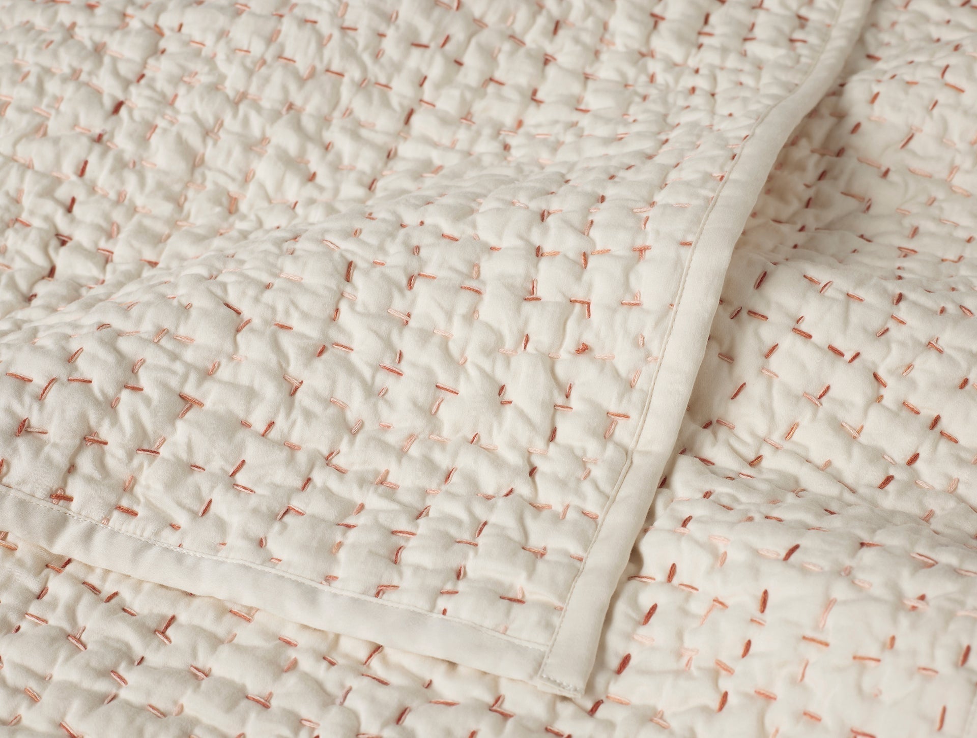 Coyuchi Pebbled Handstitched Organic Toddler Quilt