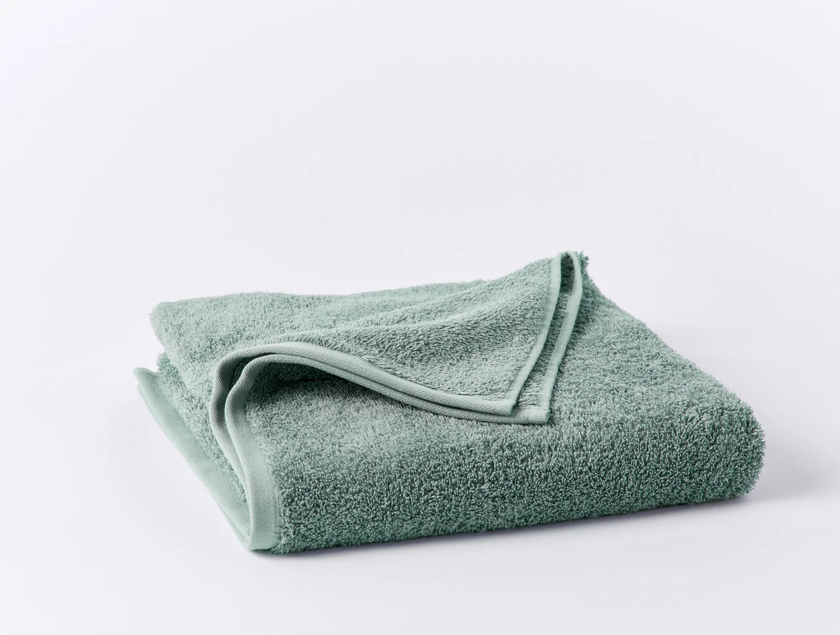 Coyuchi Bath Sheet Seafoam Cloud Loom Organic Towels &amp; Bath Mat