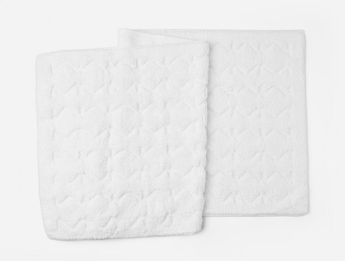 Coyuchi Runner 30"x72" Alpine White Diamond Shag Organic Bath Rug