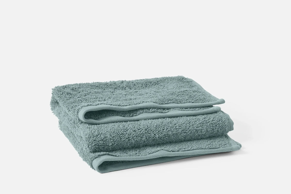 Coyuchi Hand Towel Pacific Blue Cloud Loom Organic Towels &amp; Bath Mat