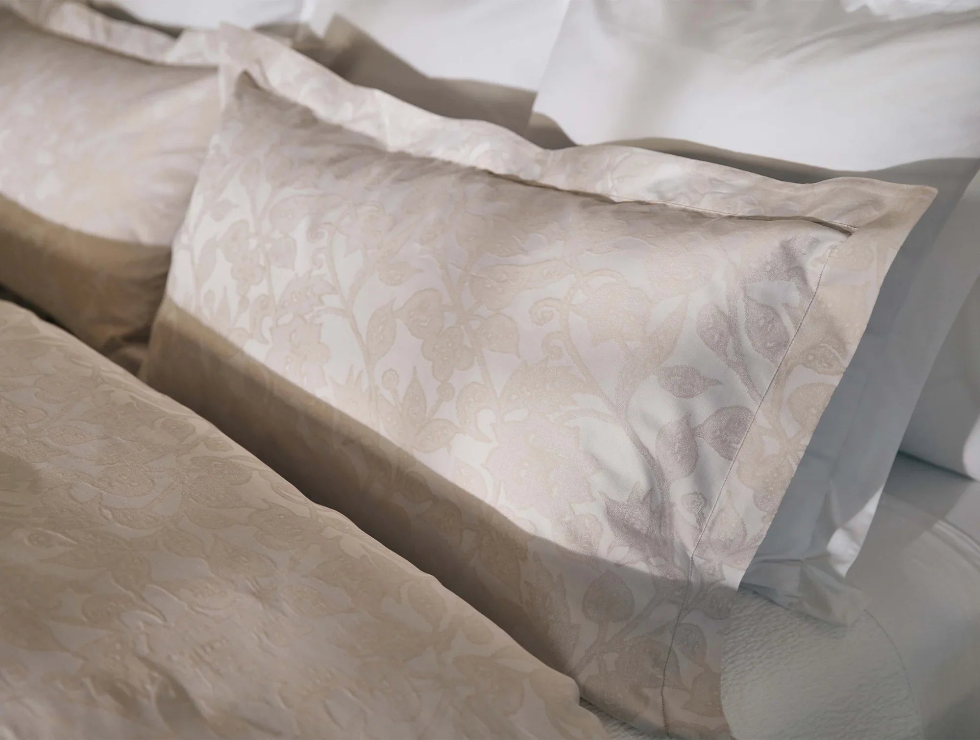 Coyuchi King Sham Alpine White w Stone Heritage Organic Percale Jacquard Duvet Cover