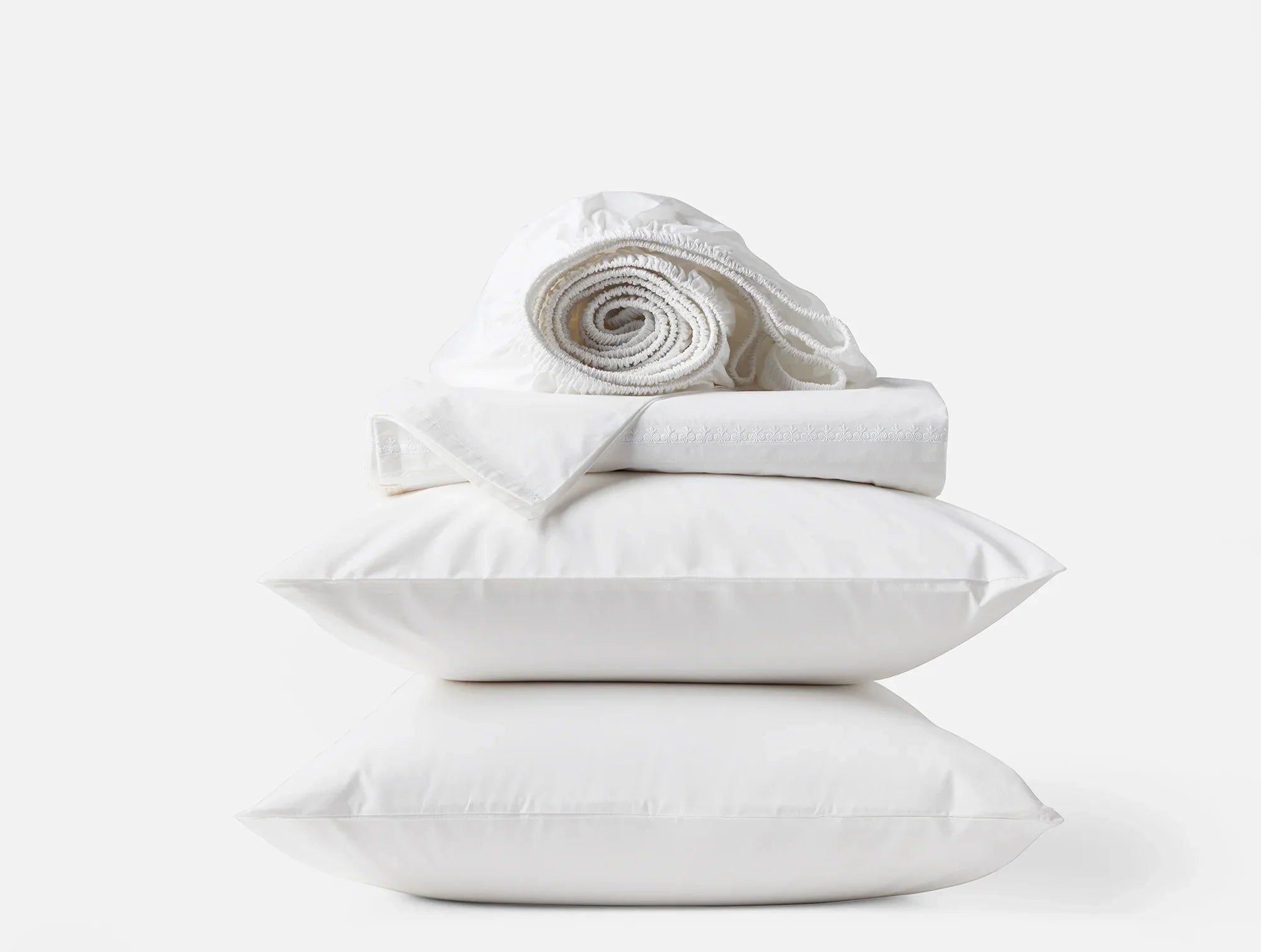 Coyuchi Cal King Alpine White Floret Embroidered Organic Percale Sheet Set