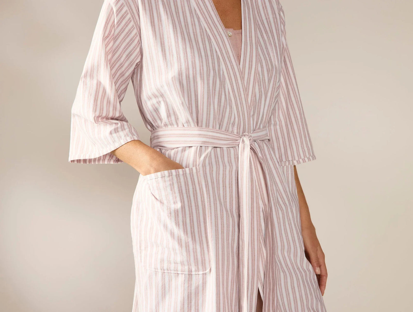 Coyuchi Medium Praline Stripe Women’s Isla Organic Cotton Robe