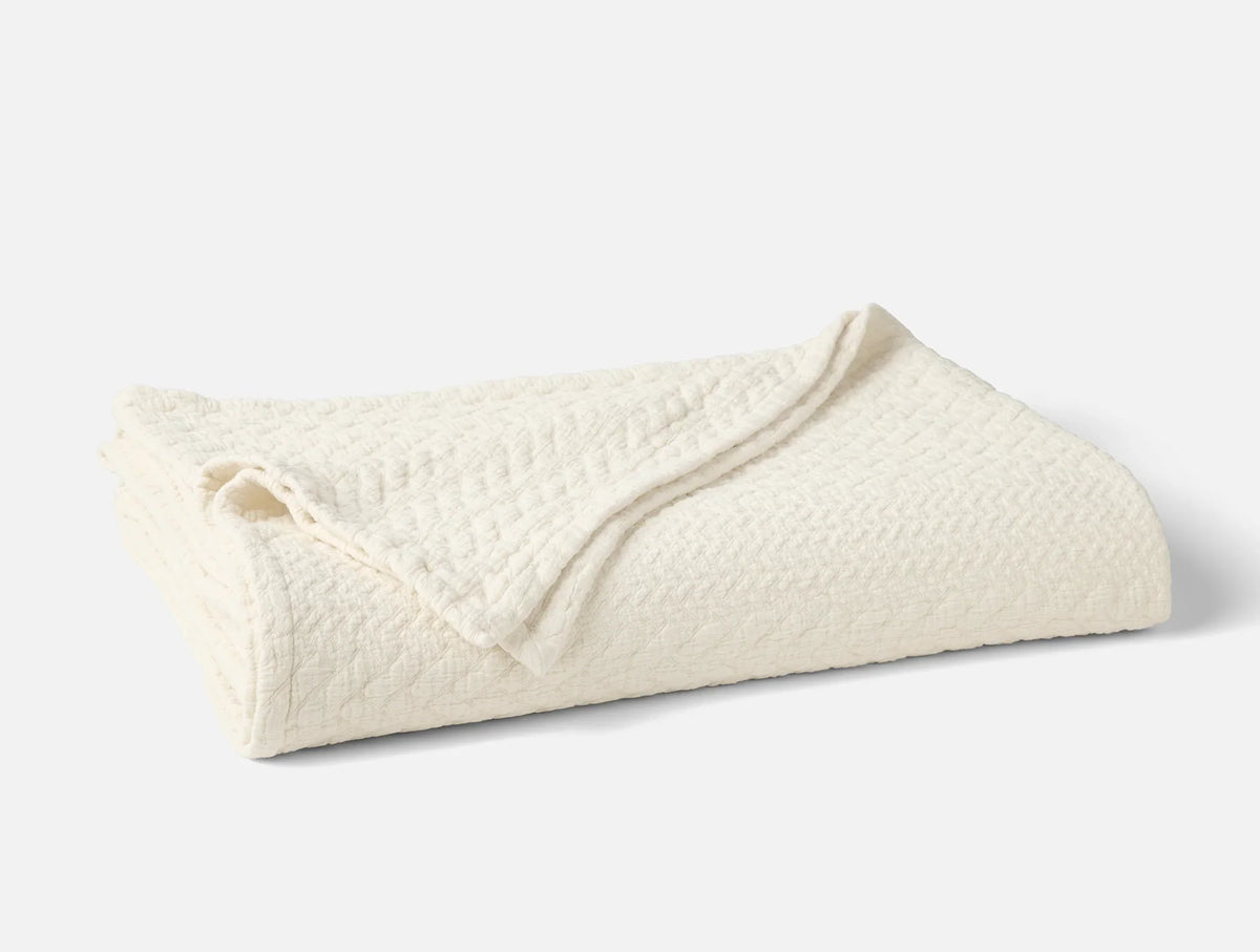 Coyuchi Full Queen Undyed Angeles Organic Matelasse Blanket