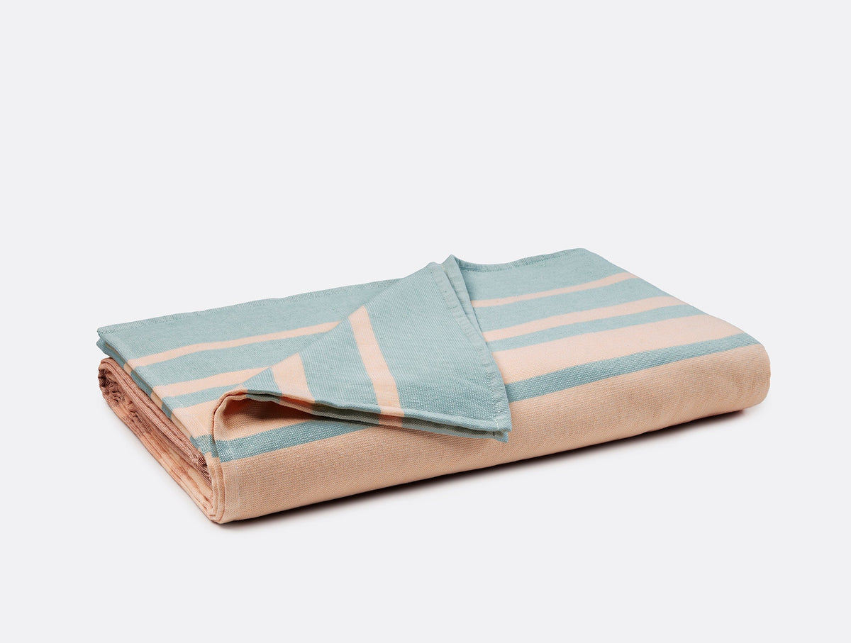 Coyuchi 78"x70" Sunkiss Laguna Organic Beach Blanket