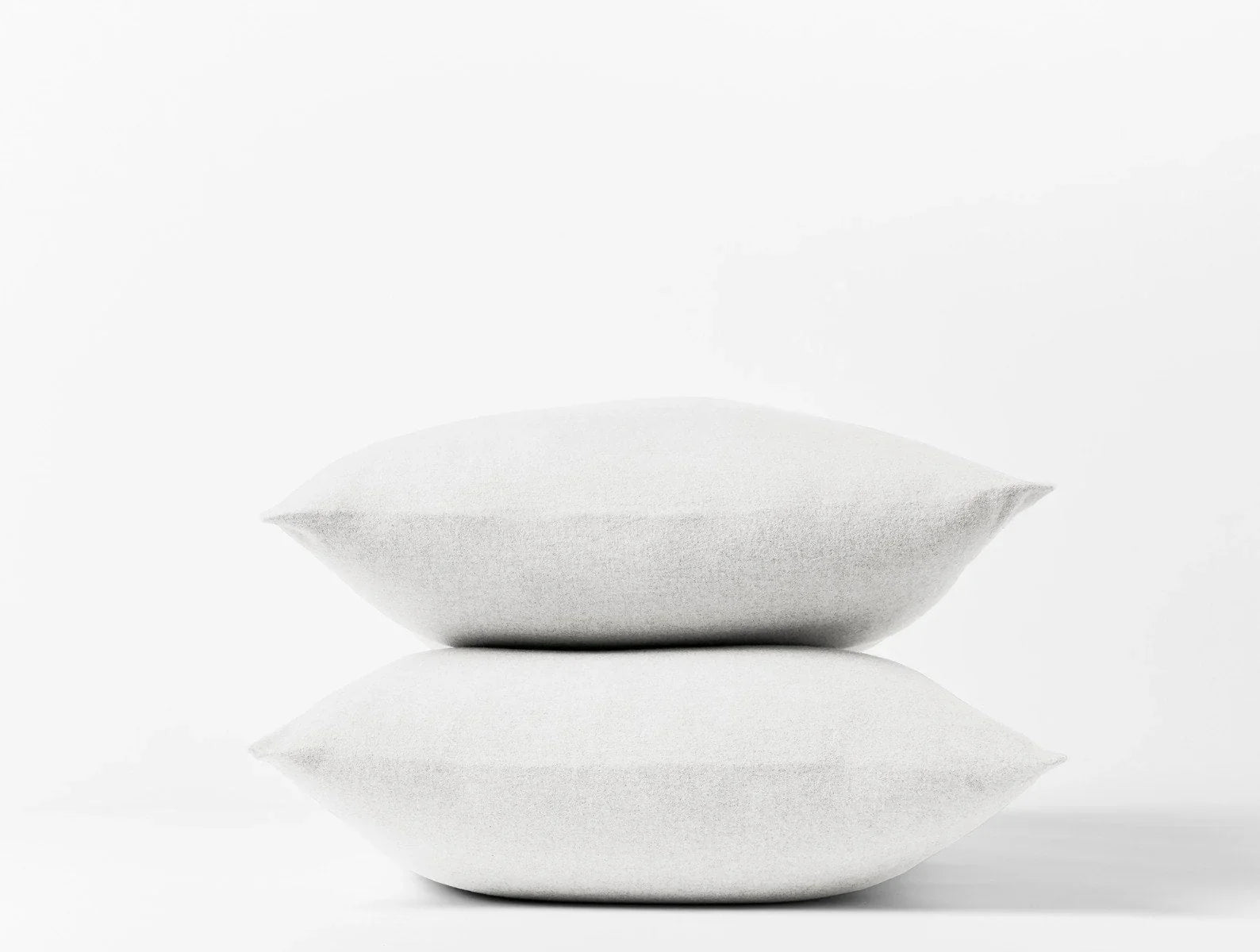 Coyuchi Pillowcase- King Alpine White Cloud Brushed Organic Flannel Sheet Set